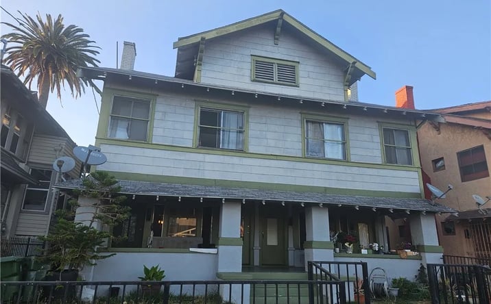 Pictures of Multifamily property located at 2201 Cambridge, Los Angeles, CA 90006 for sales - image #1