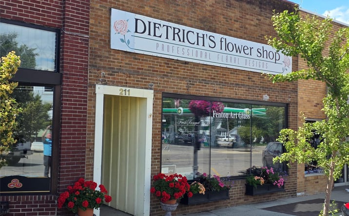 Pictures of Retail property located at 211 N Saginaw Street, Durand, MI 48429 for sales - image #1