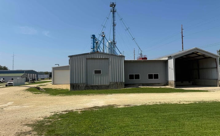 Pictures of Land property located at 130 E 11Th Street, Monticello, IA 52310 for sales - image #1