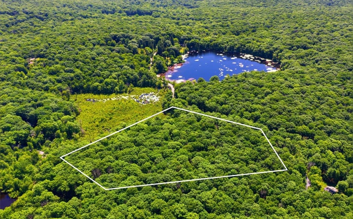 Pictures of Land property located at 599 E Mountain Road N, Cold Spring, NY 10516 for sales - image #1