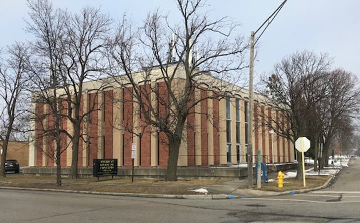 Pictures of Office property located at 100 W. Higgins Road, Park Ridge, IL 60068-5773 for sales - image #1