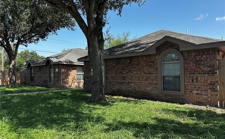 Pictures of Multifamily property located at 1602 Portales Drive, Edinburg, TX 78541 for sales - image #1
