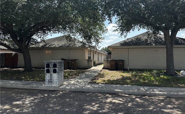 Pictures of Multifamily property located at 1707 Nassau Street, Edinburg, TX 78541 for sales - image #1