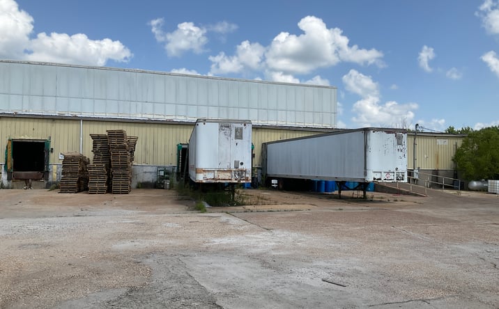 Pictures of Industrial property located at 645 WESTMORELAND DR, TUPELO, MS 38801-6577 for sales - image #1