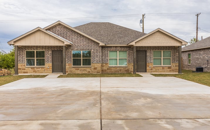 Pictures of Multifamily property located at 602 Washington Avenue, McGregor, TX 76657 for sales - image #1