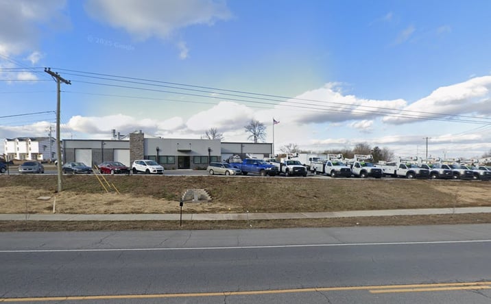 Pictures of Retail, Industrial property located at 1229 South Hartmann Drive, Lebanon, TN 37090 for sales - image #1