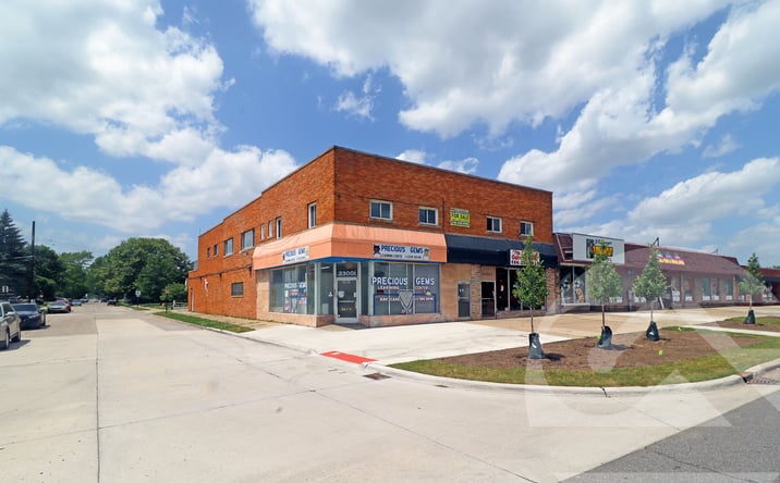 Pictures of Retail, Mixed Use property located at 23001-23005 Gratiot Ave., Eastpointe, MI 48021-1627 for sales - image #1