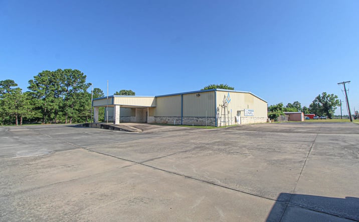 Pictures of Retail, Office, Mixed Use property located at 1907 North Houston Street, Livingston, TX 77351 for sales - image #1