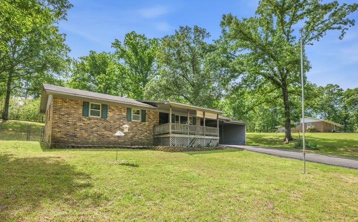 Pictures of Land property located at 472 Oakville Circle, Parsons, TN 38363 for sales - image #1