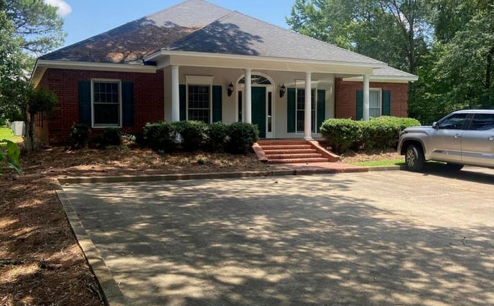 Pictures of Office, Industrial property located at 6562 Dogwood View Parkway, Jackson, MS 39213 for sales - image #1