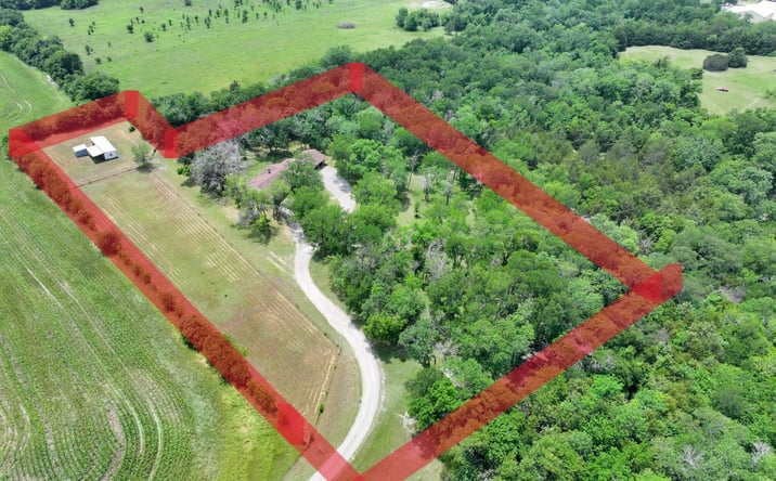 Pictures of Land property located at 677 Farm to Market Road 3356, Van Alstyne, TX 75495 for sales - image #1