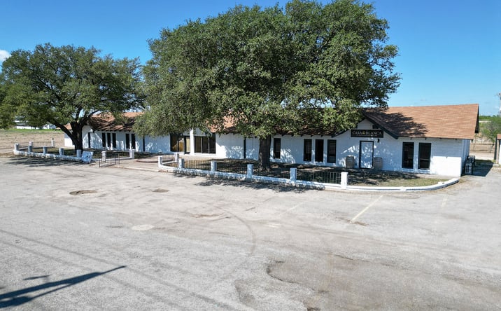 Pictures of Retail, Office, Mixed Use property located at 4730 Veterans Boulevard, Del Rio, TX 78840 for sales - image #1