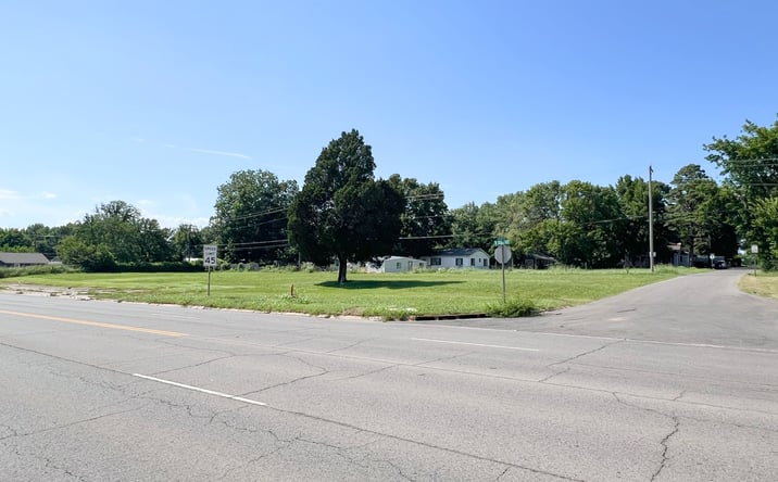 Pictures of Land property located at 4900 W Okmulgee Avenue, Muskogee, OK 74401 for sales - image #1