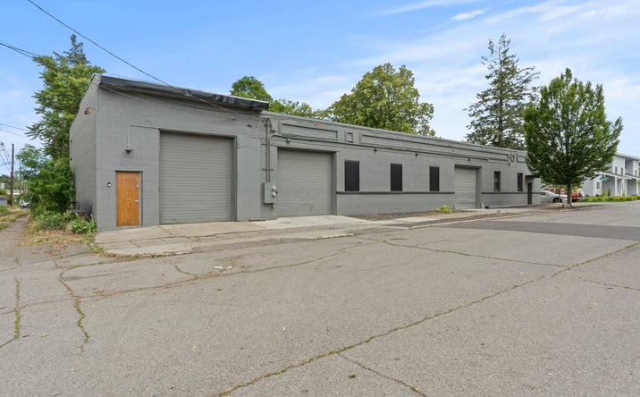 Pictures of Office, Industrial property located at 630 W SHANNON AVE, SPOKANE, WA 99205 for sales - image #1