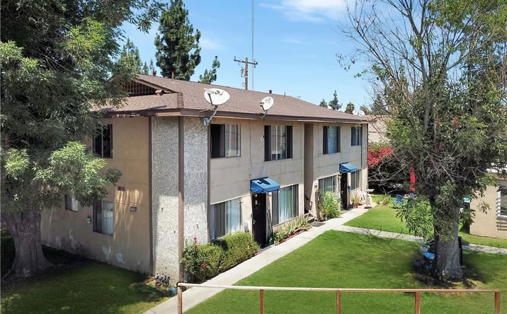 Pictures of Multifamily property located at 1600 Picadilly, Fullerton, CA 92833 for sales - image #1