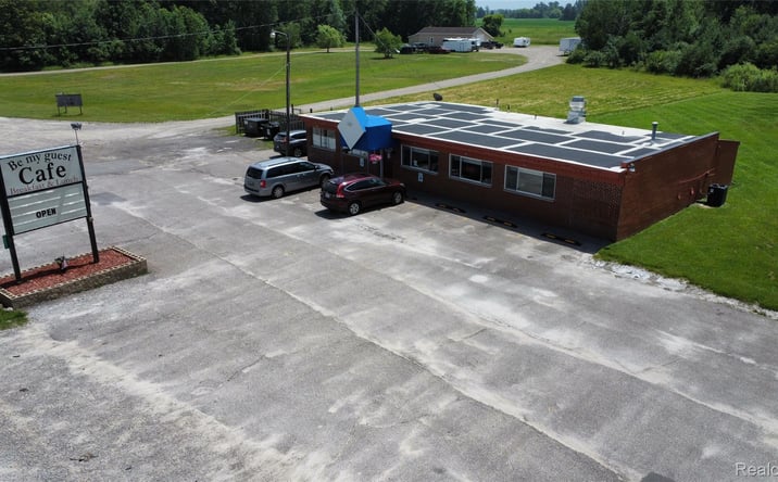 Pictures of Retail property located at 10691 W Grand River Road, Fowlerville, MI 48836 for sales - image #1