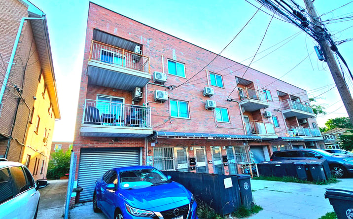 Pictures of Multifamily property located at 42-08 164th Street, FLUSHING, NY 11358 for sales - image #1