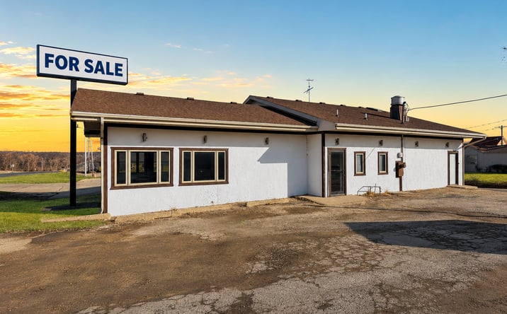 Pictures of Mixed Use property located at 519 N West Avenue, Freeport, IL 61032 for sales - image #1