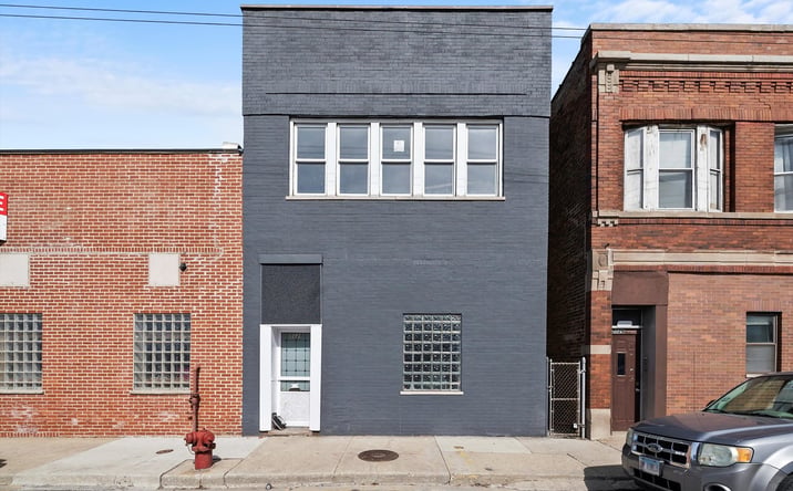 Pictures of Mixed Use property located at 5028 W Lawrence Avenue, Chicago, IL 60630 for sales - image #1