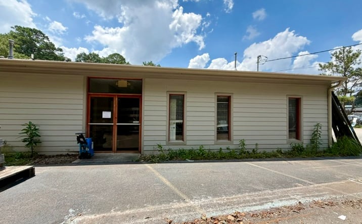 Pictures of Industrial property located at 116 Rock Quarry Rd, Stockbridge, GA 30281 for sales - image #1