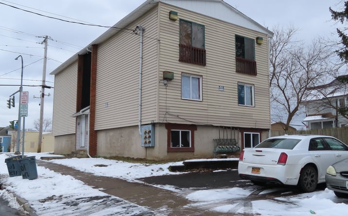 Pictures of Multifamily property located at 600 S AVE, SYRACUSE, NY 13207 for sales - image #1
