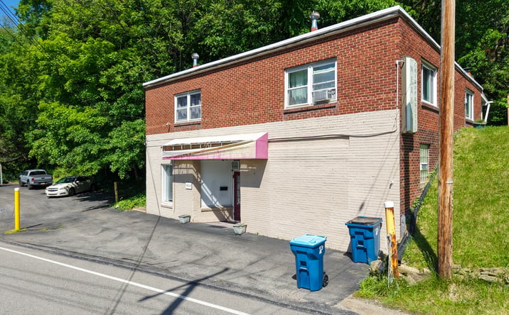 Pictures of Multifamily property located at 5614 VERONA RD, VERONA, PA 15147-3122 for sales - image #1