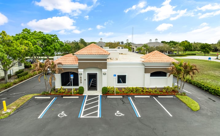 Pictures of Office property located at 845 37TH PL, VERO BEACH, FL 32960-6564 for sales - image #1