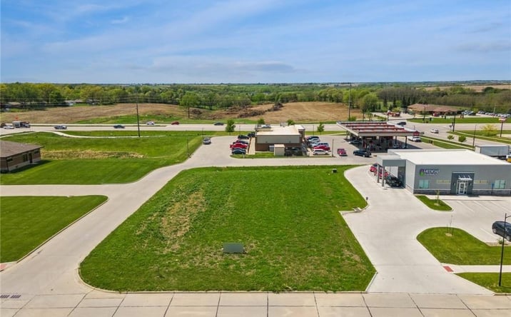 Pictures of Land property located at 2103 N 3rd Ln, Indianola, IA 50125 for sales - image #1
