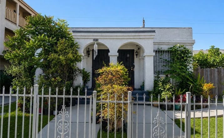 Pictures of Multifamily property located at 1015 Dawson Avenue, Long Beach, CA 90804 for sales - image #1