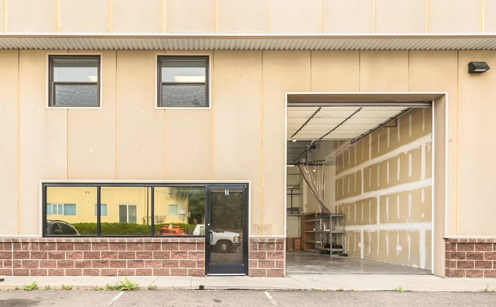 Pictures of Industrial, Mixed Use property located at 14883 E Hinsdale Avenue, Unit B, Centennial, CO 80112 for sales - image #1