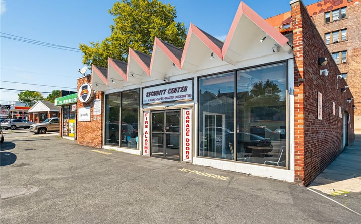 Pictures of Office property located at 22 W Lincoln Avenue, Mount Vernon, NY 10550 for sales - image #1