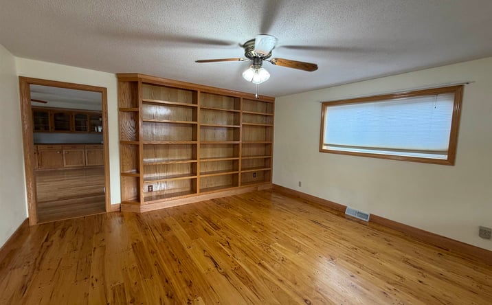 Pictures of Special Purpose property located at 1004 Water, Hillsboro, WI 54634 for sales - image #1