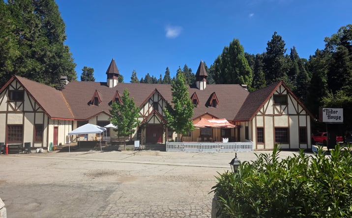 Pictures of Retail, Hospitality, Mixed Use property located at 800 Arrowhead Villa Road, Lake Arrowhead, CA 92352 for sales - image #1