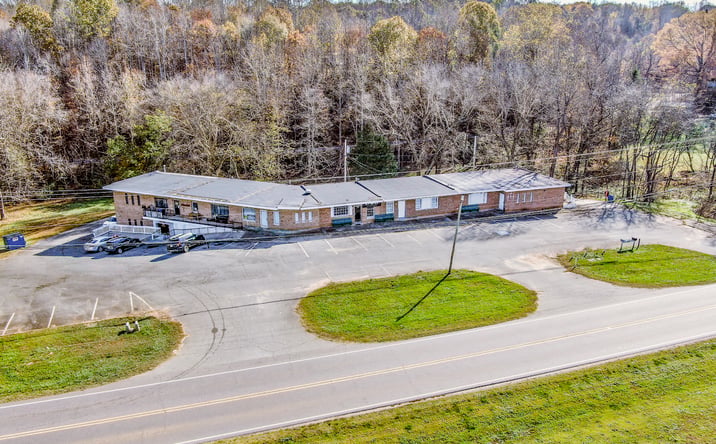 Pictures of Retail, Office property located at 2327 Shelton Avenue, Statesville, NC 28677-2757 for sales - image #1