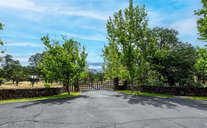 Pictures of Land property located at 21187 Buckeye, Middletown, CA 95461 for sales - image #1
