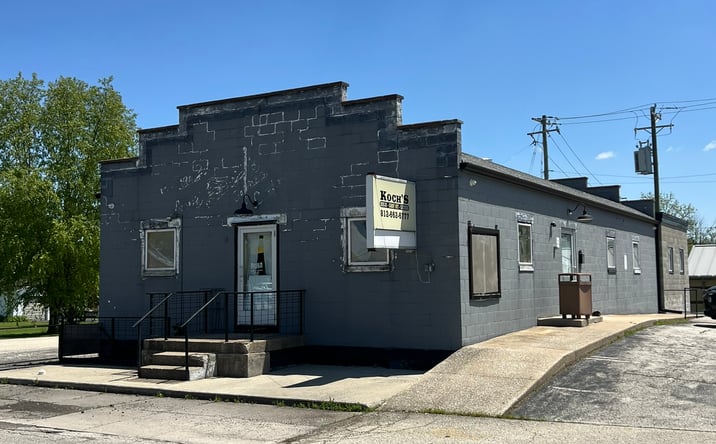 Pictures of Retail property located at 720 S BROADWAY ST, GREENSBURG, IN 47240-2015 for sales - image #1