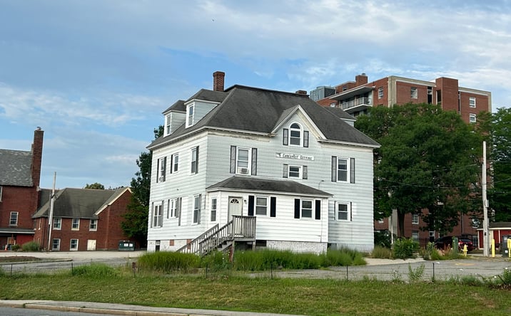 Pictures of Office property located at 4 Lancaster Terrace, Worcester, MA 01609 for sales - image #1