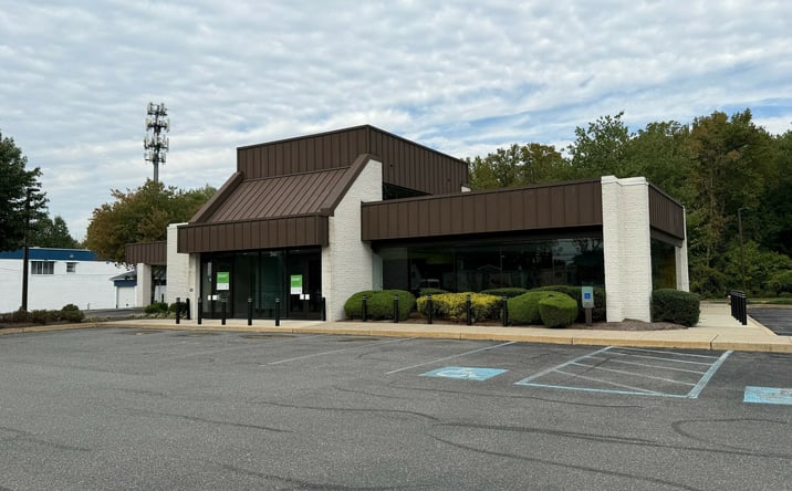Pictures of Retail property located at 346 W Trenton Ave, Morrisville, PA 19067 for sales - image #1