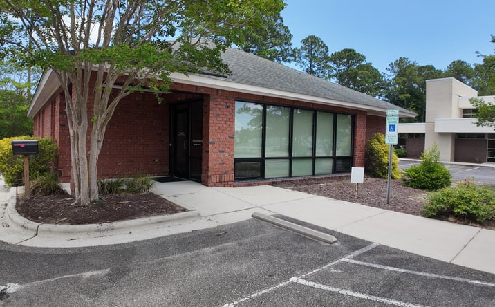 Pictures of Office property located at 2515 DELANEY AVE, WILMINGTON, NC 28403-6003 for sales - image #1