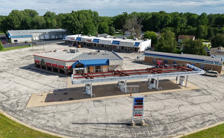 Pictures of Retail property located at 1845-1855 Velp Avenue, Green Bay, WI 54303 for sales - image #1