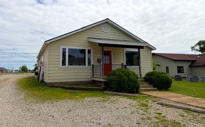 Pictures of Retail, Office property located at 310 E Washington Street, Cuba, MO 65453 for sales - image #1