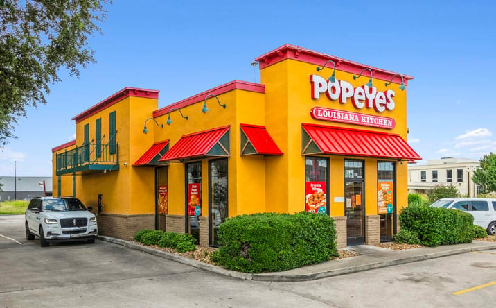 Pictures of Retail property located at 18550 Northwest Freeway, Houston, TX 77065 for sales - image #1