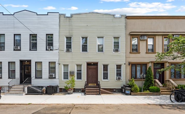 Pictures of Multifamily property located at 70-31 67th Place, Glendale, NY 11385 for sales - image #1
