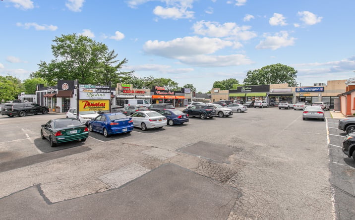 Pictures of Retail property located at 599 HICKSVILLE RD, BETHPAGE, NY 11714-3414 for sales - image #1
