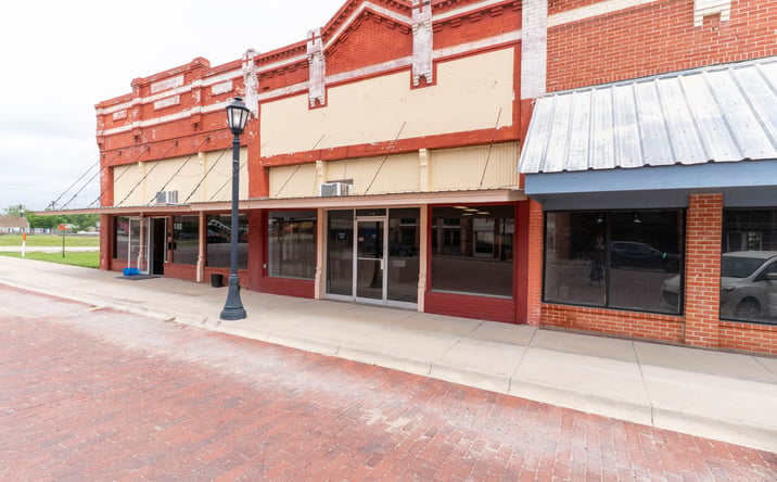 Pictures of Retail, Office, Mixed Use property located at 110 East Clark Street, Bartlett, TX 76511 for sales - image #1