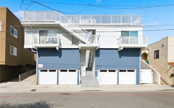 Pictures of Multifamily property located at 838 Cypress, Hermosa Beach, CA 90254 for sales - image #1