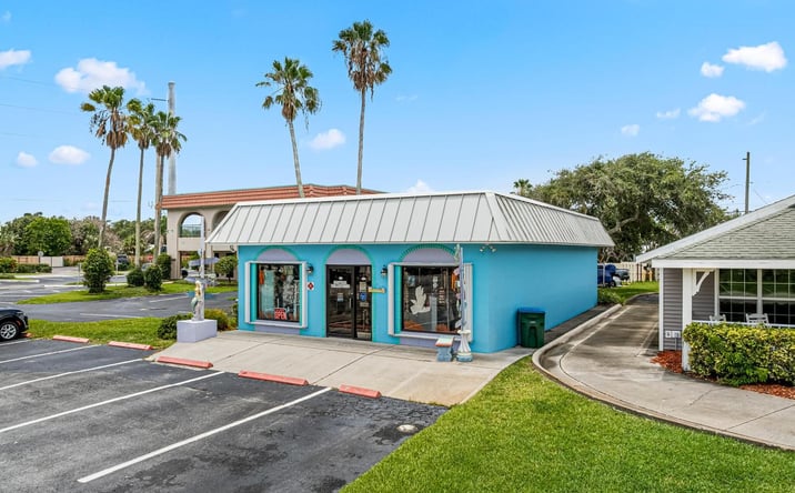 Pictures of Retail property located at 405 OCEAN AVE, MELBOURNE BEACH, FL 32951 for sales - image #1