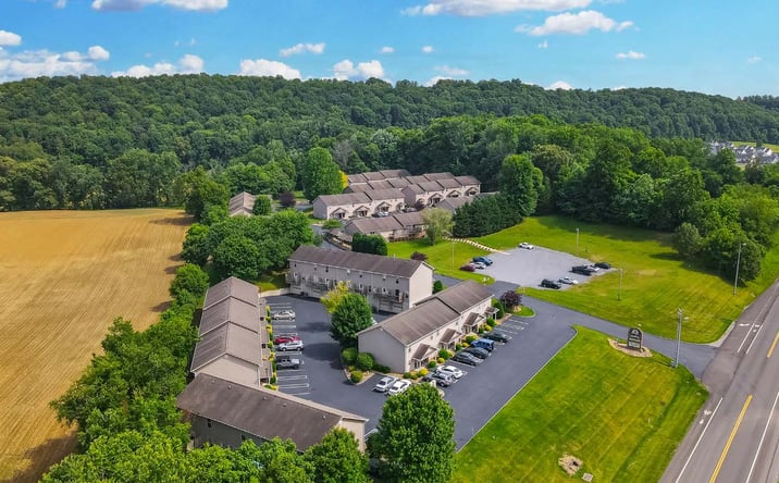 Pictures of Multifamily property located at 3300 Boones Creek Village Court, Jonesborough, TN 37659 for sales - image #1