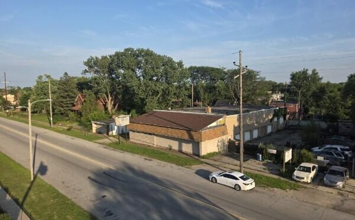 Pictures of Industrial, Retail property located at 2563 W 11th Avenue, Gary, IN 46404 for sales - image #1