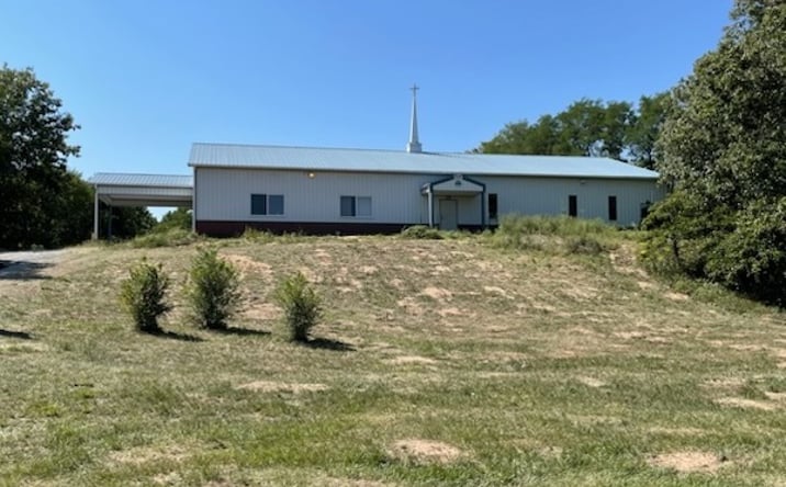 Pictures of Special Purpose property located at 4708 13000 Road, Pembroke Twp, IL 60958 for sales - image #1